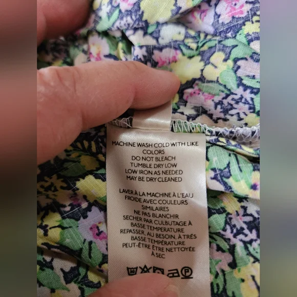 NWT- Maeve Anthropologie - Ashleigh Puff Sleeve Blouse - Size M - Picture 10 of 11